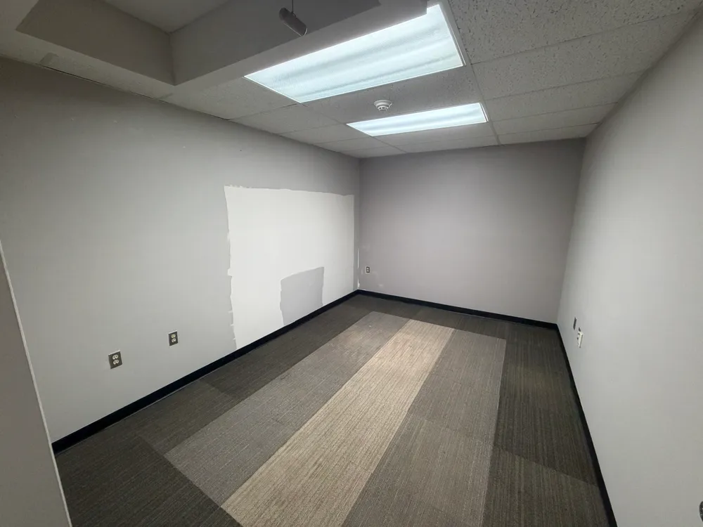 2056 Thomaston Ave - Unit 2 — photo 5