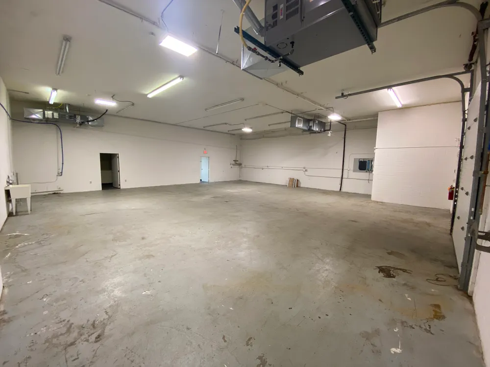 2056 Thomaston Ave - Unit 1 — photo 4
