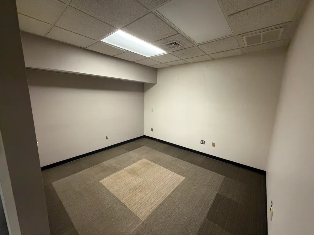 2056 Thomaston Ave - Unit 2 — photo 7
