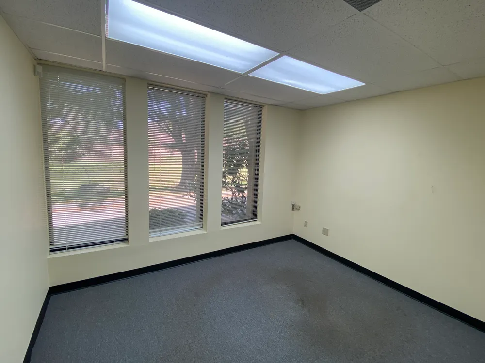 2056 Thomaston Ave - Unit 1 — photo 10