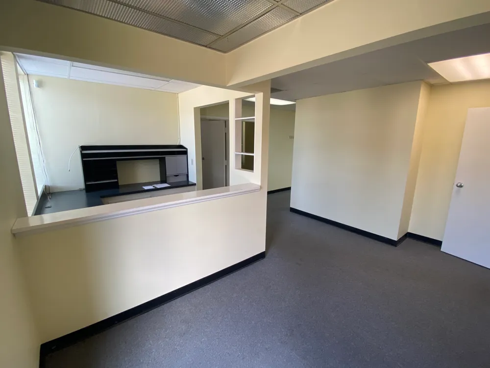 2056 Thomaston Ave - Unit 1 — photo 8